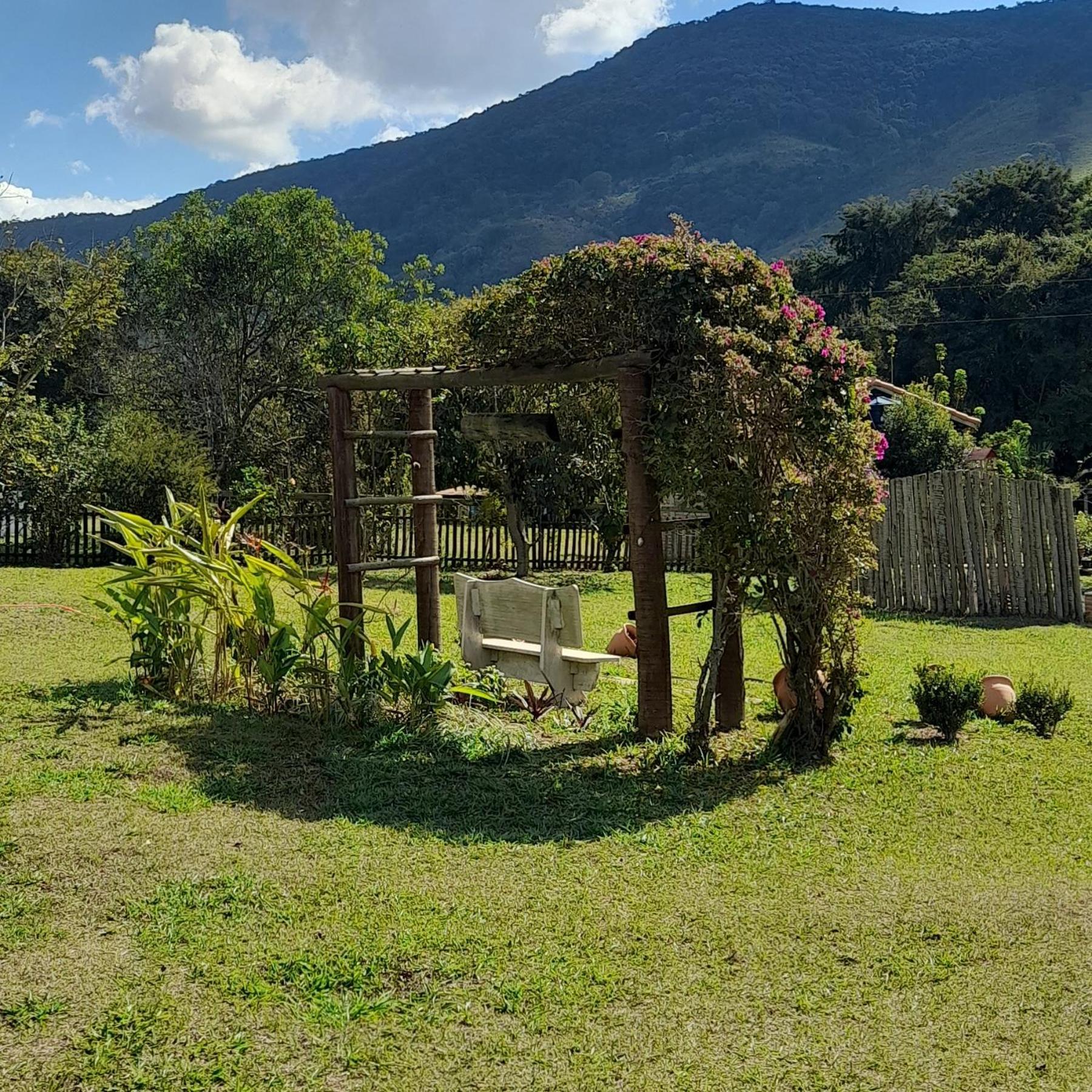 Recanto Das Flores São Tomé das Letras Exteriér fotografie